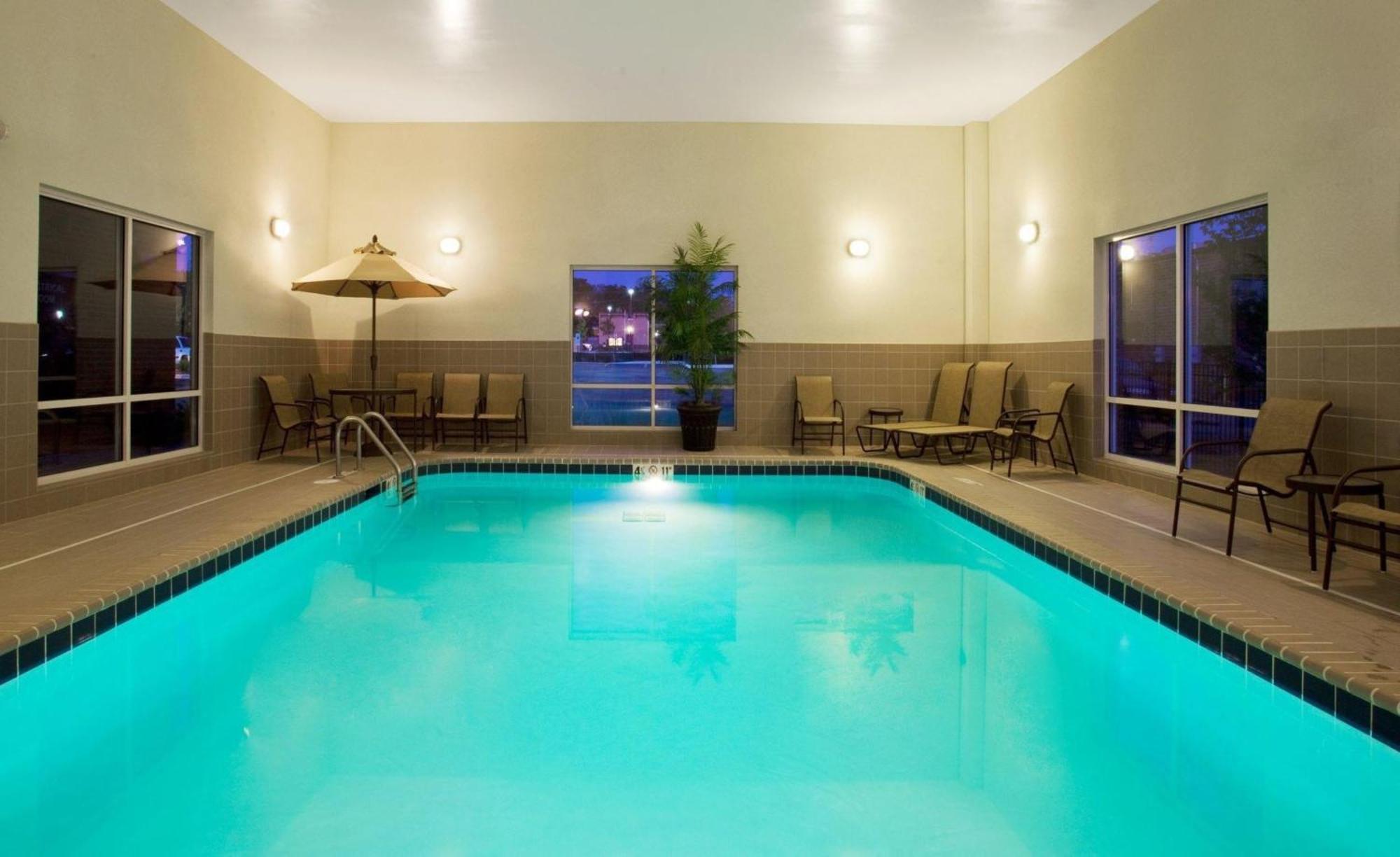 Holiday Inn Express Hotel & Suites Lake Zurich-Barrington By Ihg Zewnętrze zdjęcie